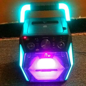 Singing Machine Bluetooth Radio W/Mic